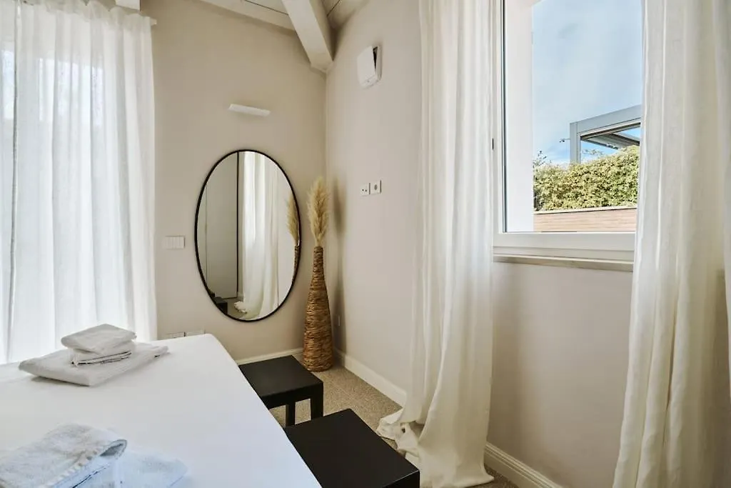 Villa In Centro Con Giardino E Parcheggio - La Casa Della Giuliana SantʼArcangelo di Romagna 0*,  Itália